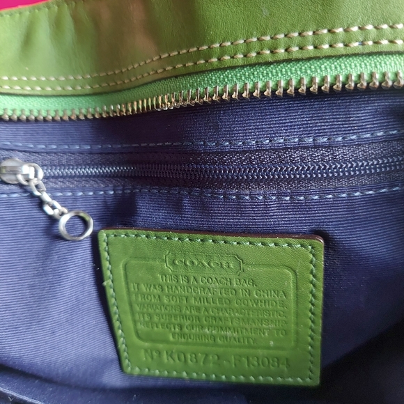 Vntg. COACH BAG, LOW START!🥒💚✨🔥💚🔥 leather, GOOD CONDITION, RARE color 💚🥒 - Picture 12 of 12